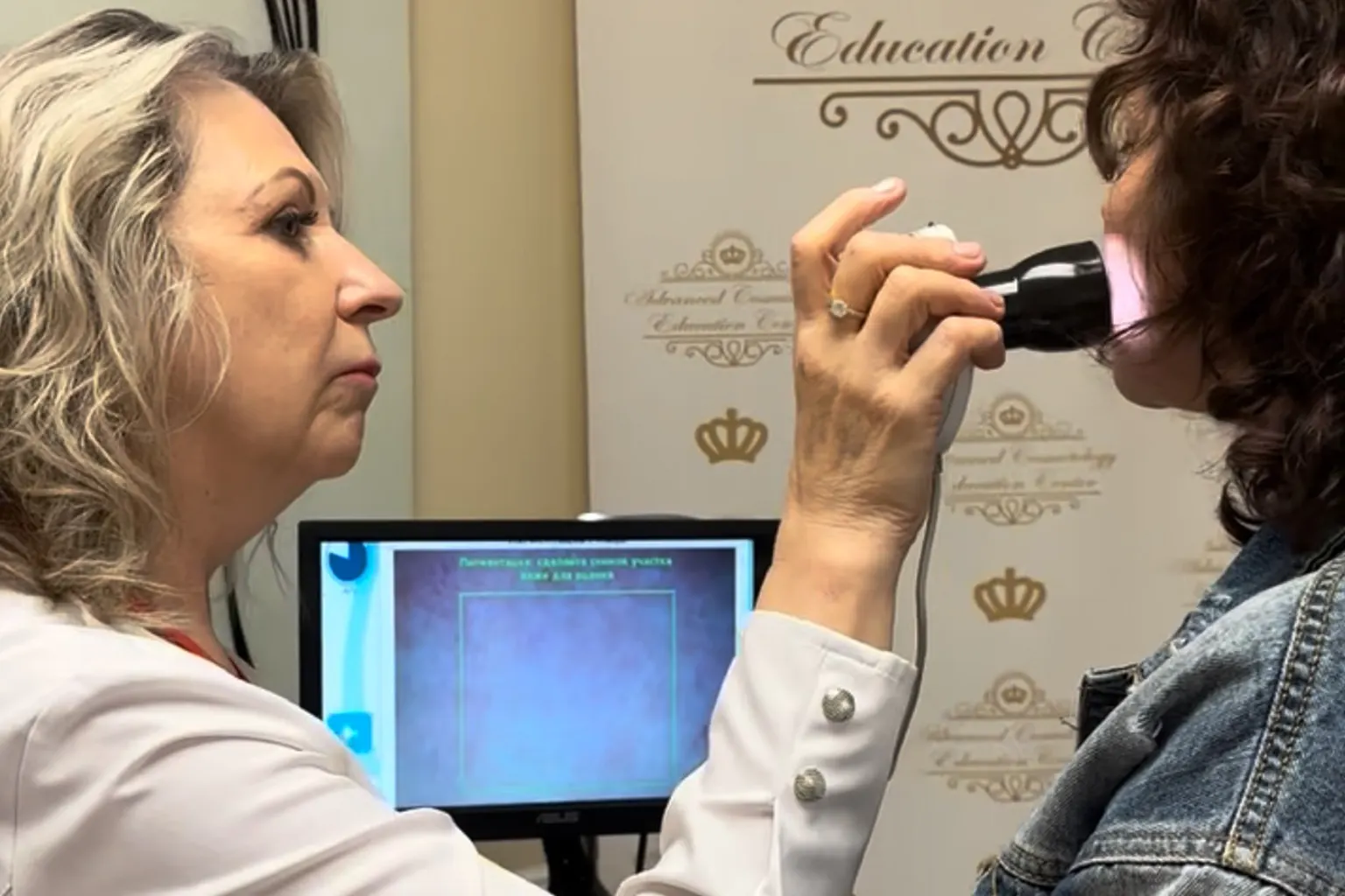 Комплексная диагностика кожи: занятие в Advanced Cosmetology Academy